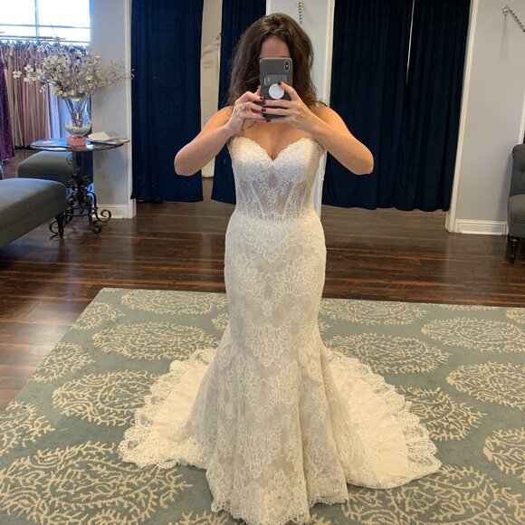 Romantic Lace Wedding Dress - Picture 2 of 5